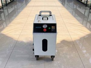 Dry ice blaster nozzles and spray gun details