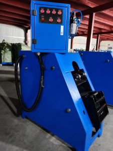 Pneumatic scraper